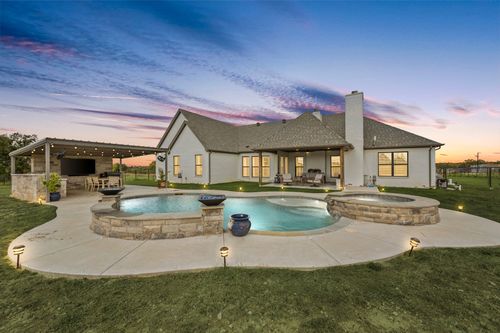 175 County Road 1109, Decatur, TX, 76234-5832 | Card Image