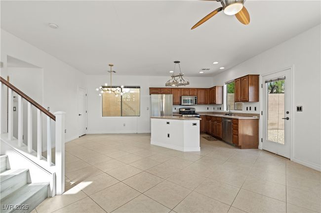 10650 Little Horse Creek Ave, House other with 3 bedrooms, 3 bathrooms and null parking in Las Vegas NV | Image 6