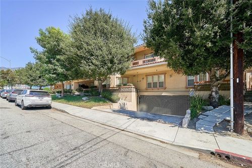 unit-114-3960 Pennsylvania Ave, La Crescenta, CA, 91214-3788 | Card Image