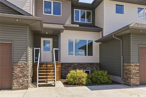 32-301 Centennial Rd, Hague, SK, S0K1X0 | Card Image
