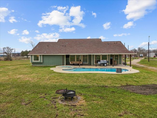 16941 Cowan Rd, House other with 3 bedrooms, 3 bathrooms and 2 parking in Alvin TX | Image 39
