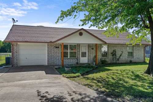 311 N 1st St, Porum, OK, 74455 | Card Image