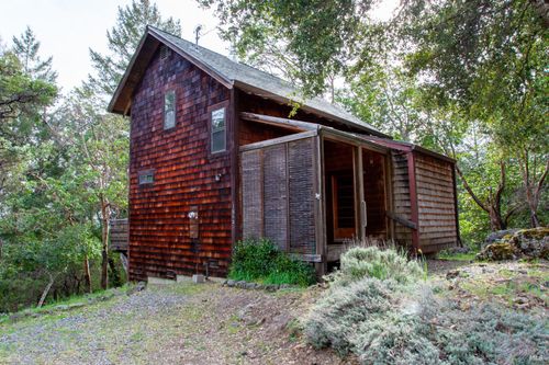 1583 Crawford Dr, Willits, CA, 95490-8912 | Card Image