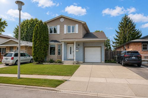 345 Banbury Cres, London, ON, N5Z4V1 | Card Image