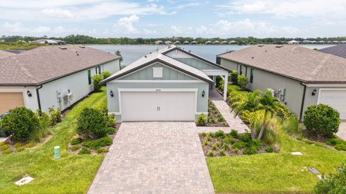 6476 Silverstar Dr, Sarasota, FL, 34240-2363 | Card Image