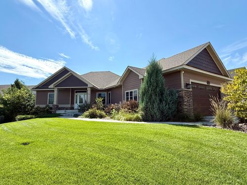 1614 Quie Ln, Northfield, MN, 55057-1218 | Card Image