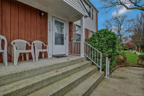 38-22904 67th Ave, Oakland Gardens, NY, 11364-2757 | Card Image