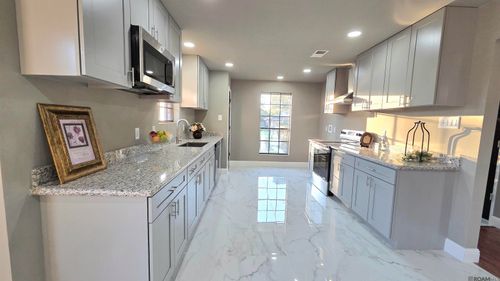 4006 Sarasota Dr, Baton Rouge, LA, 70814-7178 | Card Image