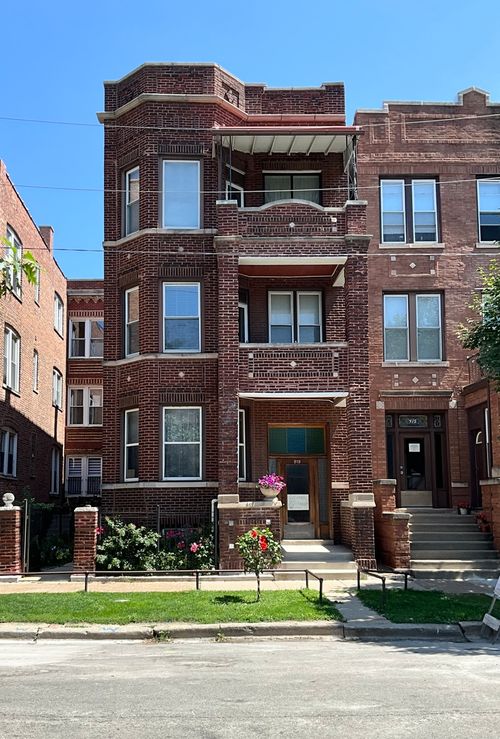 1f-919 N Leavitt St, Chicago, IL, 60622-4808 | Card Image