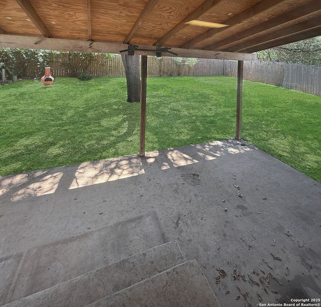 9814 Diamond Cliff Dr, House other with 3 bedrooms, 2 bathrooms and null parking in Helotes TX | Image 9