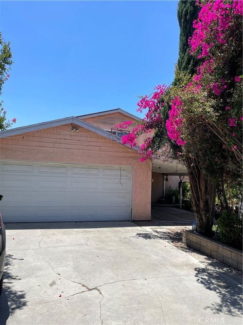698 Phillips, Pomona, CA, 91766 | Card Image