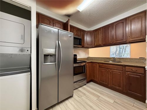 9123-9123 Sw 138th Pl, Miami, FL, 33186-7879 | Card Image