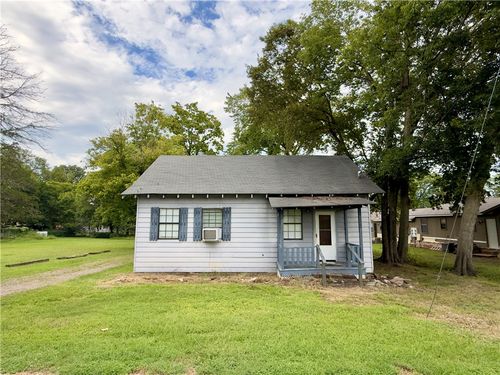 188 W Water St, Dover, AR, 72837-8703 | Card Image