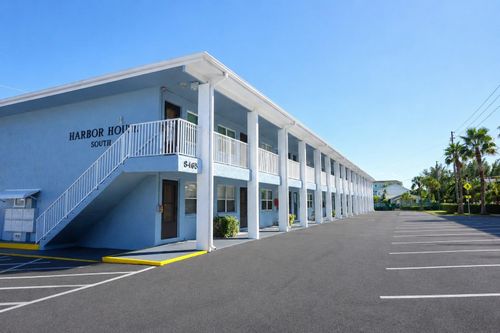 52-8465 W Gulf Blvd, TREASURE ISLAND, FL, 33706-3467 | Card Image