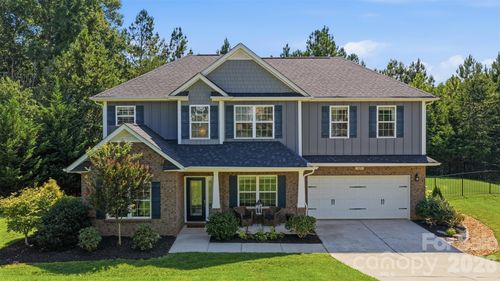 189 Hunters Hill Dr, Statesville, NC, 28677-9760 | Card Image