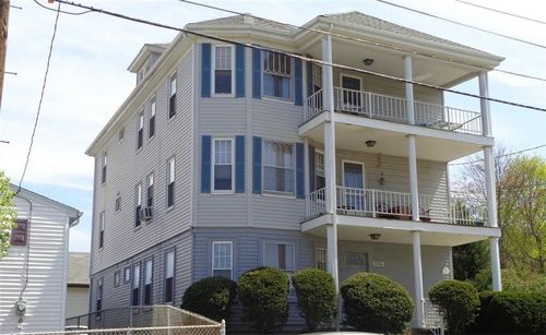 576 Providence St, Woonsocket, RI, 02895-9514 | Card Image