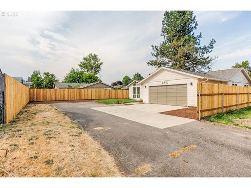 4510 Swallow Ct Ne, Salem, OR, 97301-3070 | Card Image