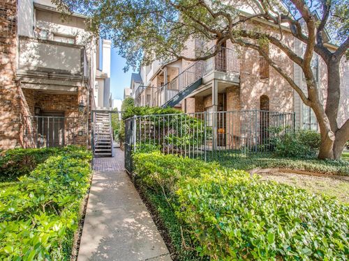 10-4102 Buena Vista St, Dallas, TX, 75204-1732 | Card Image