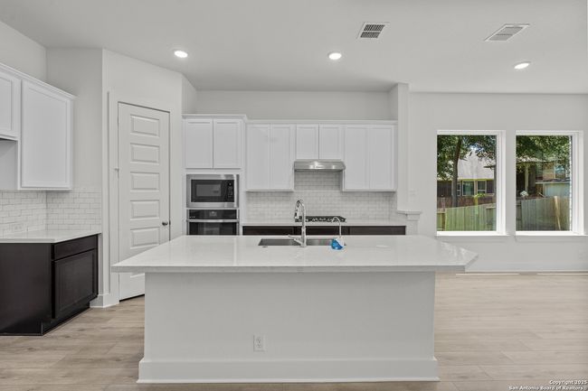 310 Glenwood Rnch, House other with 4 bedrooms, 4 bathrooms and null parking in Cibolo TX | Image 15