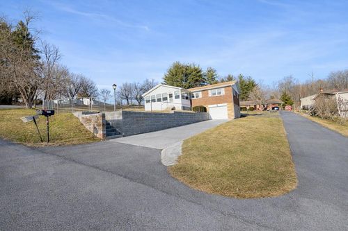 206 Tango Dr, Princeton, WV, 24740-3853 | Card Image