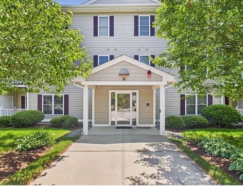 305-6 Stearns Ln, Merrimack, NH, 03054-6402 | Card Image