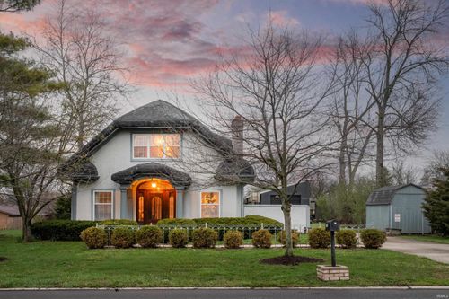 2706 W Petty Road, Muncie, IN, 47304-3082 | Card Image