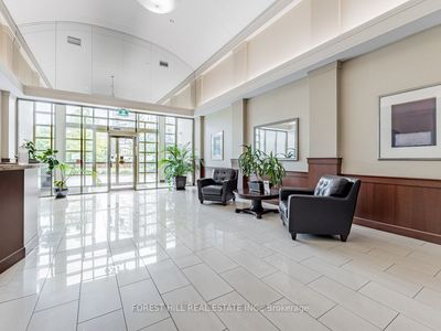 1501 - 1359 Rathburn Rd E, Condo with 1 bedrooms, 1 bathrooms and 2 parking in Mississauga ON | Image 3