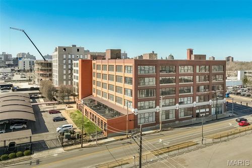 501-4100 Forest Park Ave, Saint Louis, MO, 63108-2897 | Card Image