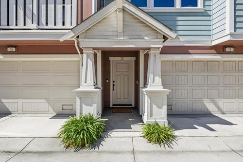 21 Tidal Way, San Mateo, CA, 94401-3100 | Card Image