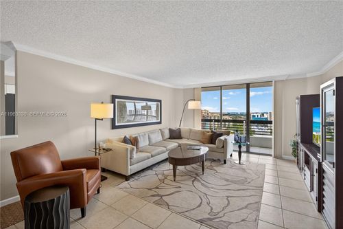 2202-3530 Mystic Pointe Dr, Aventura, FL, 33180-4532 | Card Image