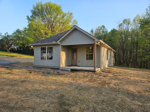 117 White Ln, Portland, TN, 37148-4927 | Card Image