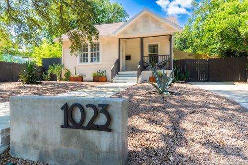1023 W Rosewood Ave, San Antonio, TX, 78201-5260 | Card Image