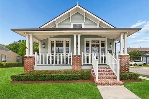 226 1st St, Gretna, LA, 70053-5329 | Card Image