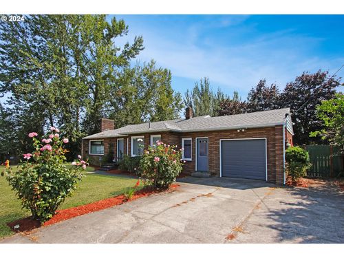 450 Se Hogan Rd, Gresham, OR, 97080-8120 | Card Image