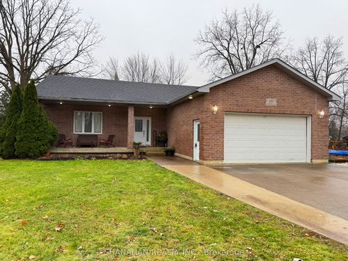 480 Victoria St, Warwick, ON, N0M2S0 | Card Image