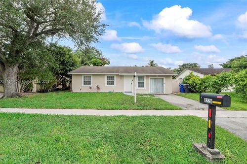 8220 Sw 6th Ct, North Lauderdale, FL, 33068-2020 | Card Image