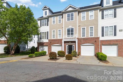 6432 Park Pond Dr, Charlotte, NC, 28262-4262 | Card Image