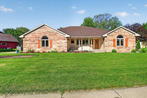 800 King St, Stoughton, WI, 53589-5306 | Card Image