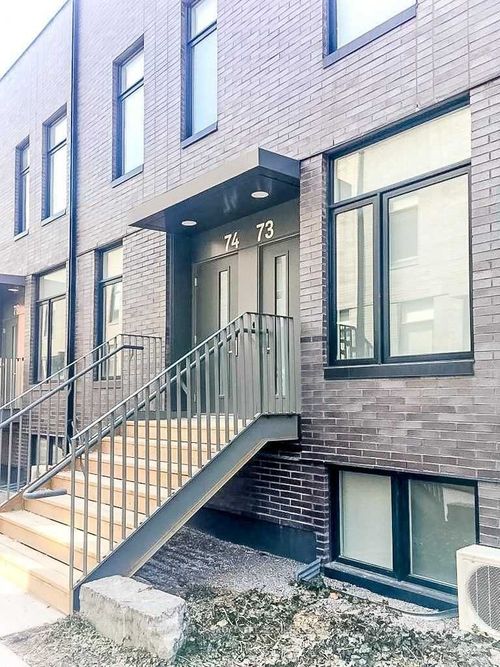 73-1760 Simcoe St N, Oshawa, ON, L1G0C3 | Card Image