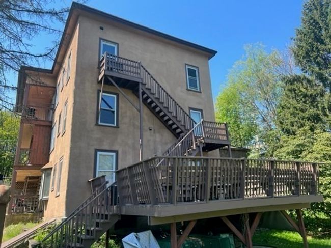 313 Canton St, Home with 7 bedrooms, 3 bathrooms and 4 parking in Fitchburg MA | Image 21