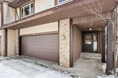 2767 21st St Nw, New Brighton, MN, 55112-5369 | Card Image