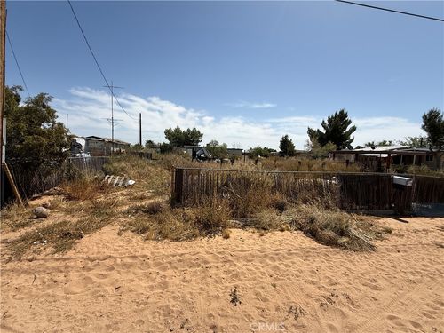 18296 Claymine Rd, Edwards, CA, 93523-3306 | Card Image