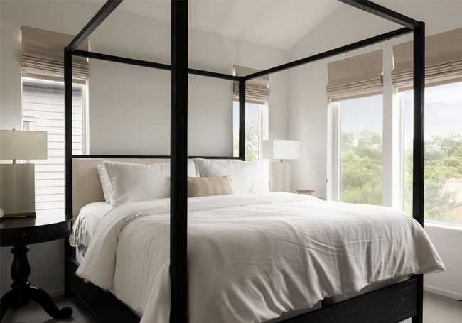 Bedroom with vaulted ceiling | Image 27