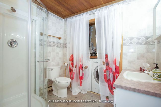 21 2 Nd St, House other with 1 bedrooms, 1 bathrooms and 4 parking in Dunsford ON | Image 15