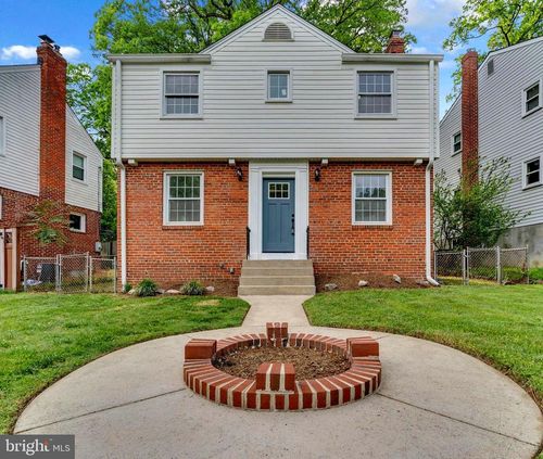 3114 Parkway, CHEVERLY, MD, 20785-1255 | Card Image
