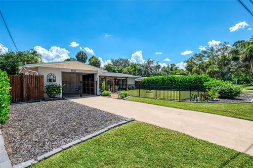 1321 Groveland Ave, Venice, FL, 34285-7916 | Card Image