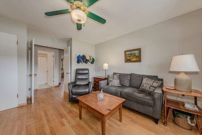 806 - 806 Chanticleer Ln, Condo with 3 bedrooms, 2 bathrooms and 2 parking in Hinsdale IL | Image 26