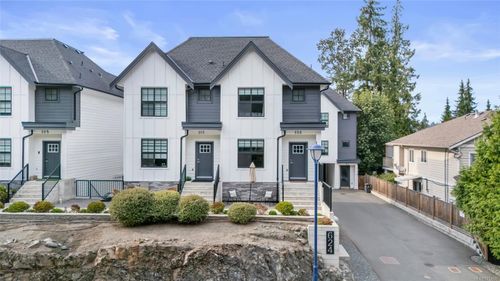 103-624 Strandlund Ave, Victoria, BC, V9B3E9 | Card Image