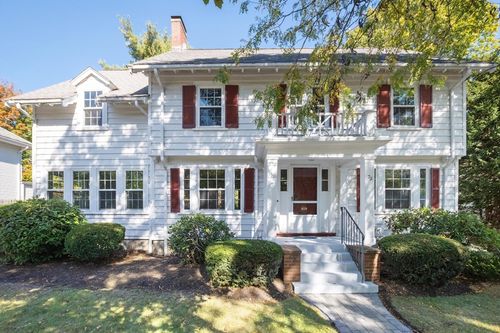 73 Elmore St, Newton, MA, 02459-1137 | Card Image