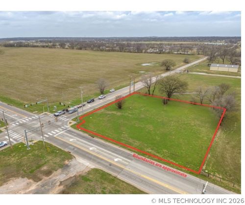 13031 S Mingo Rd, Bixby, OK, 74008 | Card Image